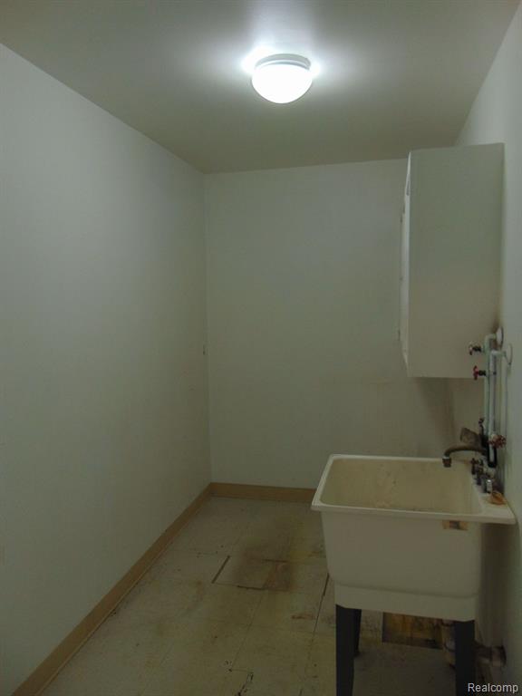 26230 Inkster Road, Southfield, MI 48033 — Photo 20