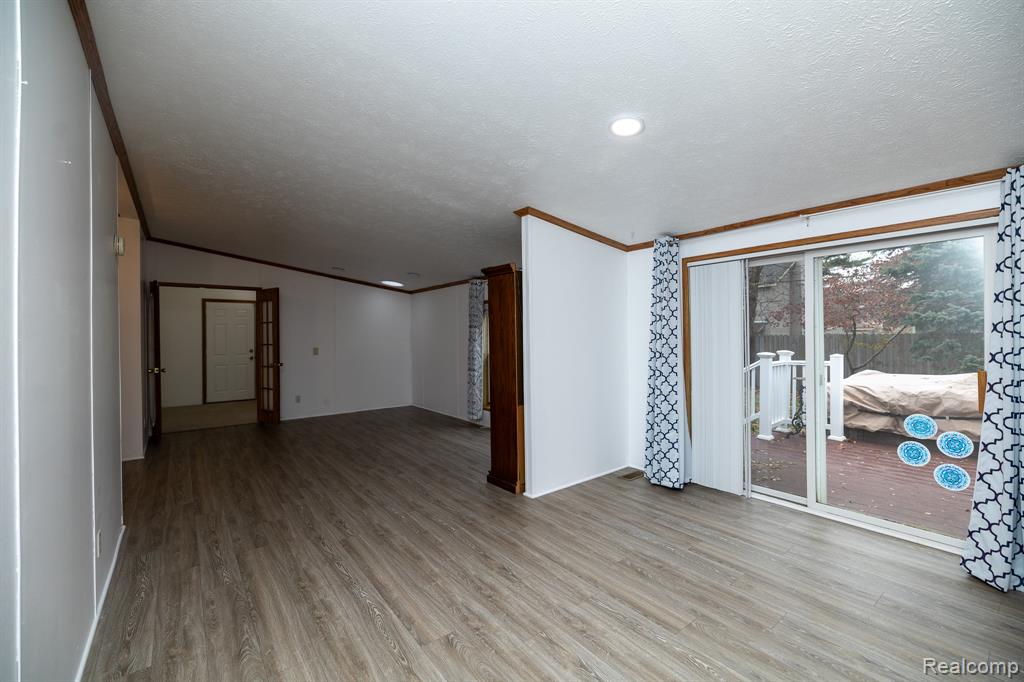 9198 Ashdown Avenue, White Lake, MI — Photo 10