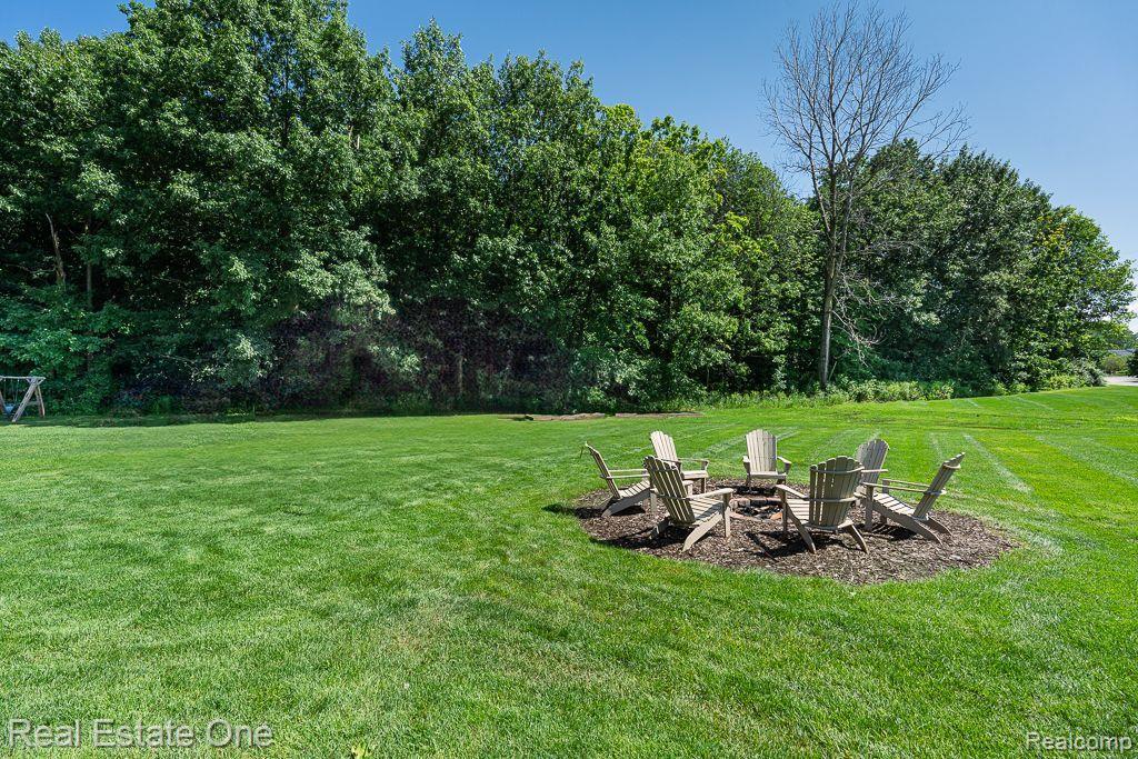 523 WYNSTONE Circle N, Oakland, MI — Photo 50