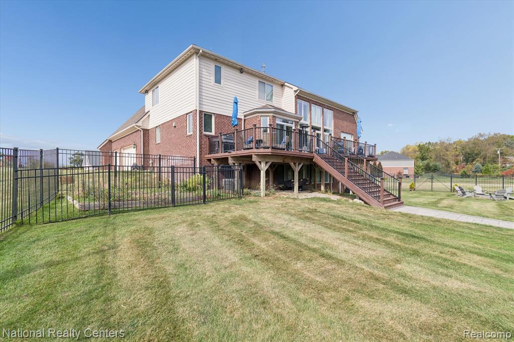 9888 Meadow View Court, Northville, MI 48167 — Photo 75