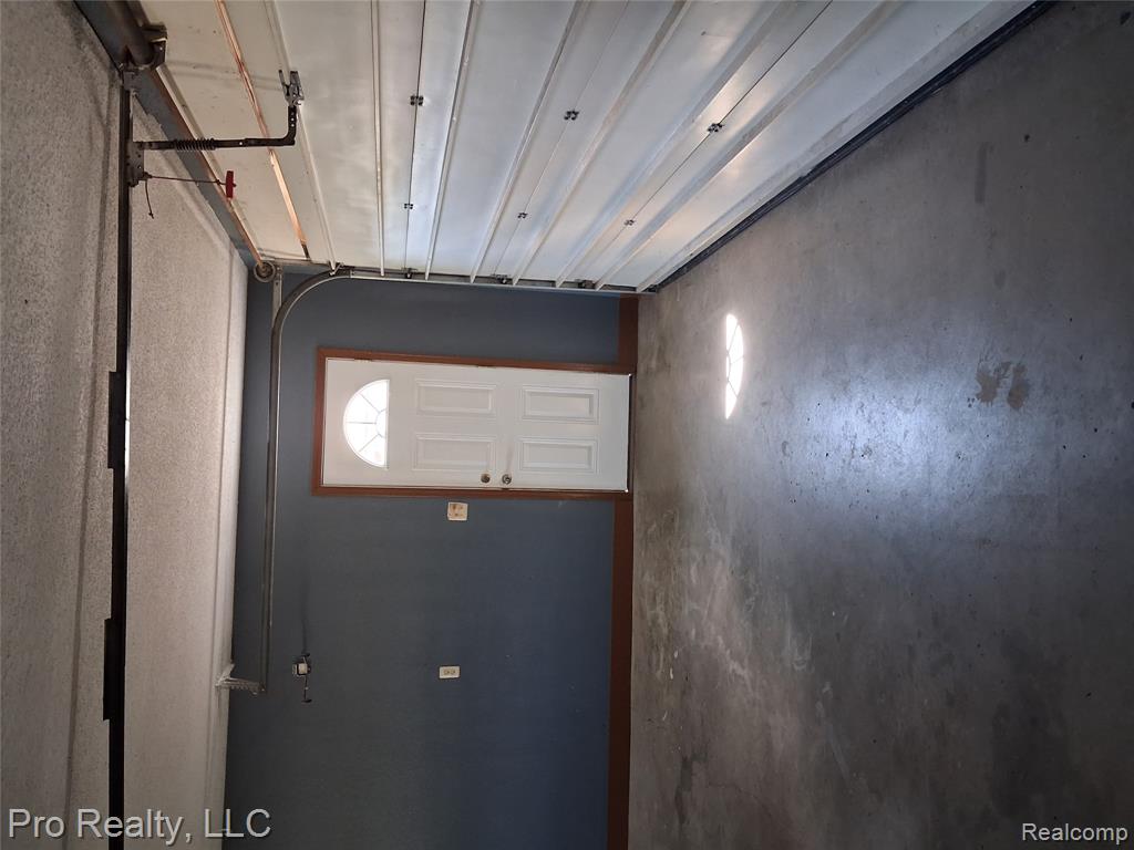 2219 Lakeview Avenue, Ypsilanti, MI 48198 — Photo 20