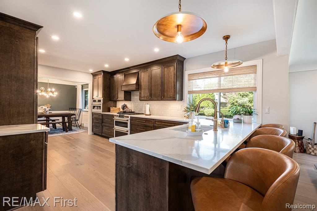 34 Putnam Place, Grosse Pointe Shores, MI 48236 — Photo 10