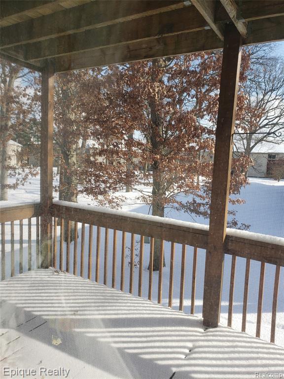 4977 OAK HILL Drive, Waterford, MI 48329 — Photo 33