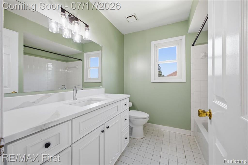 50443 Middle River Drive, Macomb, MI 48044 — Photo 38