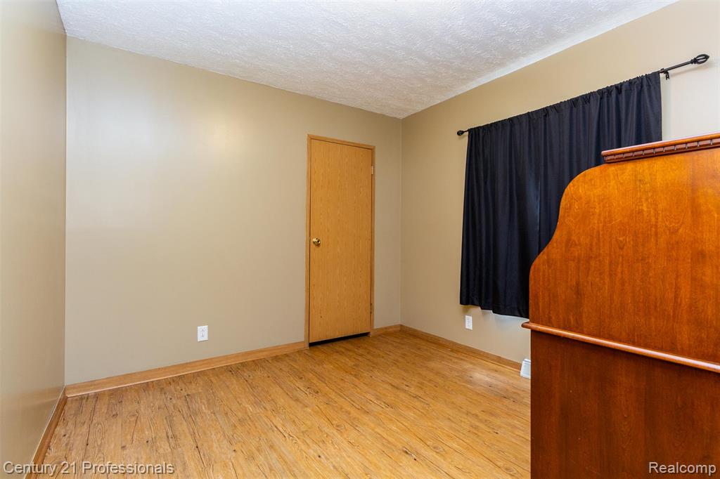 4080 Cass Elizabeth Road, Waterford, MI 48328 — Photo 20
