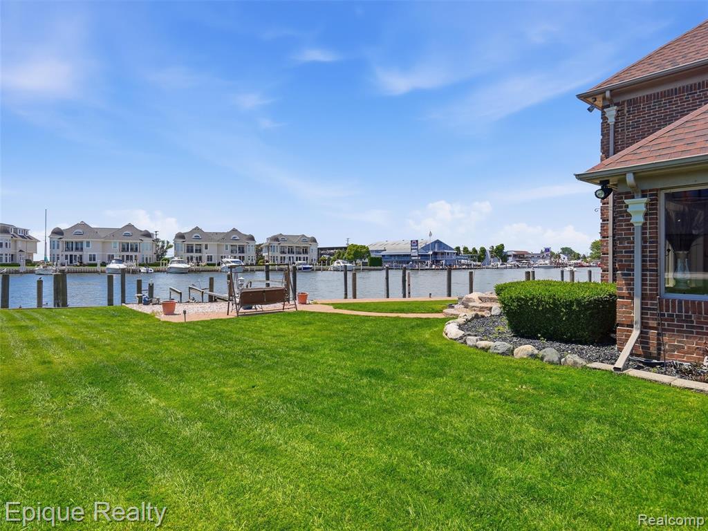 33124 N River Road, Harrison Township, MI — Photo 47
