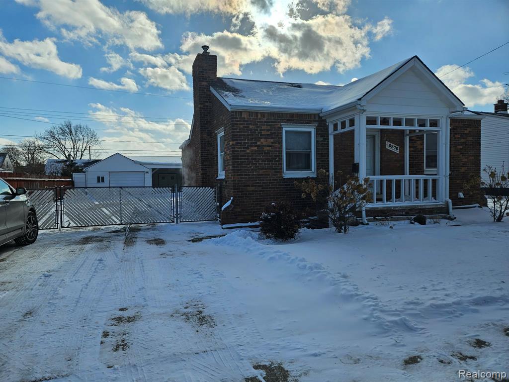 6876 Continental Avenue, Warren, MI 48091 — Photo 2
