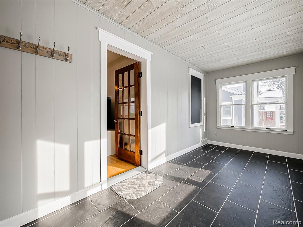 124 Leroy Avenue, Clawson, MI — Photo 14