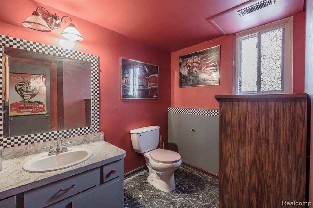 8670 N Eston Road, Clarkston, MI 48348 — Photo 20