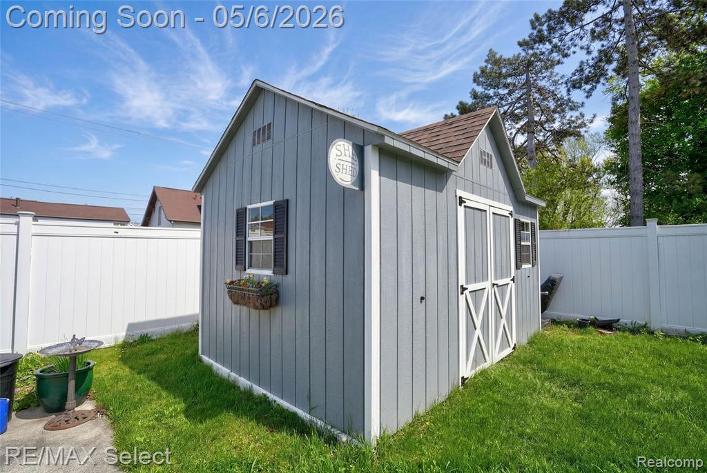 111 W 3rd Street, Davison, MI 48423 — Photo 9