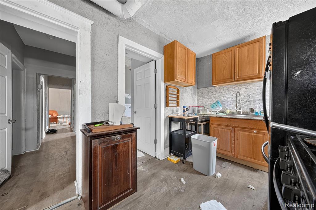 504 Trowbridge Street, Detroit, MI 48202 — Photo 15