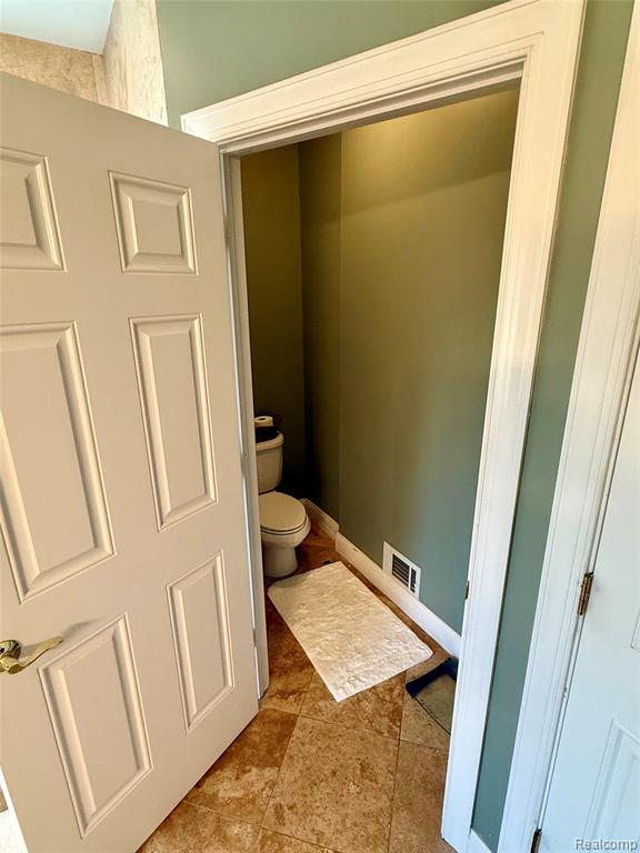 6435 Thompson Pond Drive, Whitmore Lake, MI 48189 — Photo 17