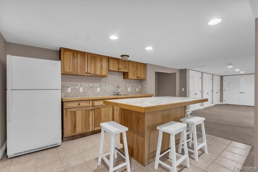 6710 Laurelton, Clarkston, MI — Photo 13