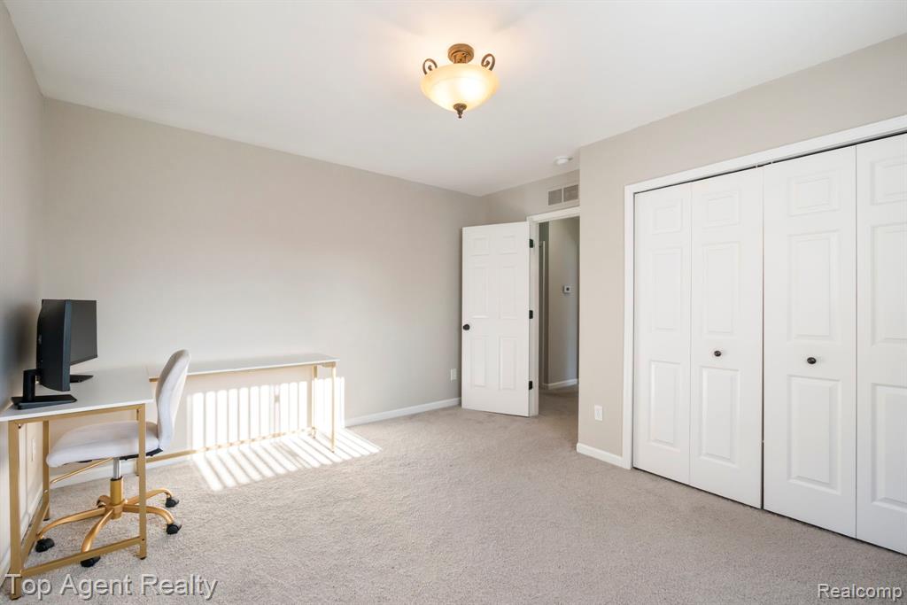 46059 Huling Street, Shelby Twp, MI 48317 — Photo 25