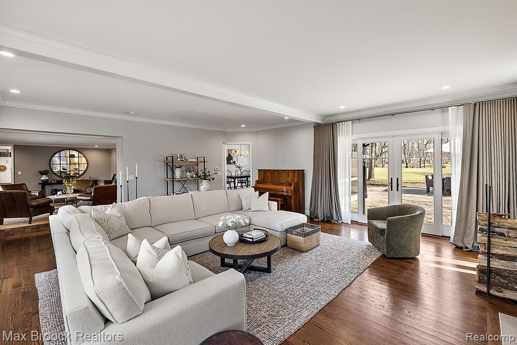 5905 Wing Lake Road, Bloomfield Hills, MI 48301 — Photo 13