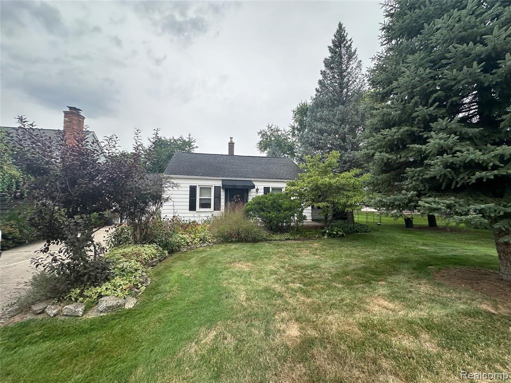 6453 Centralia Street, Dearborn Heights, MI 48127 — Photo 9