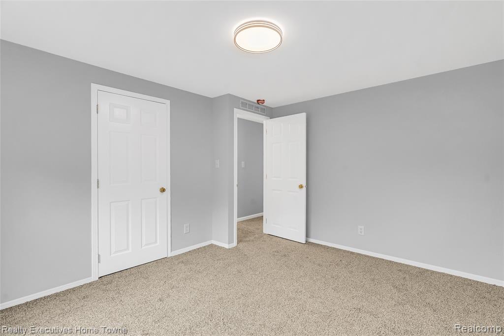 8067 Lambs Road, Wales, MI — Photo 34