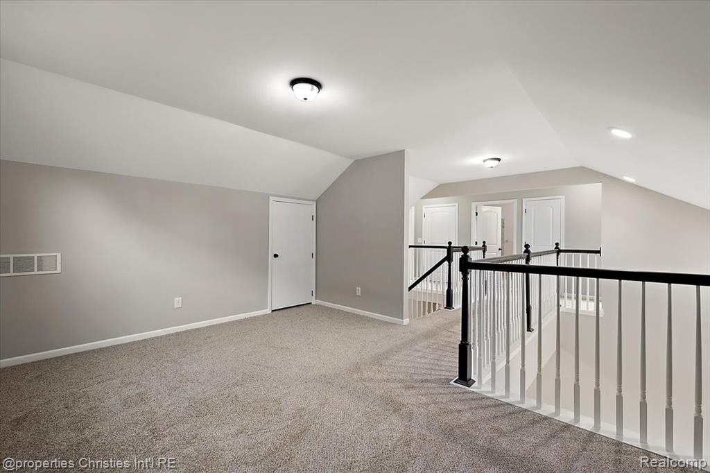 6510 Leigh Hollow Road, West Bloomfield, MI — Photo 30
