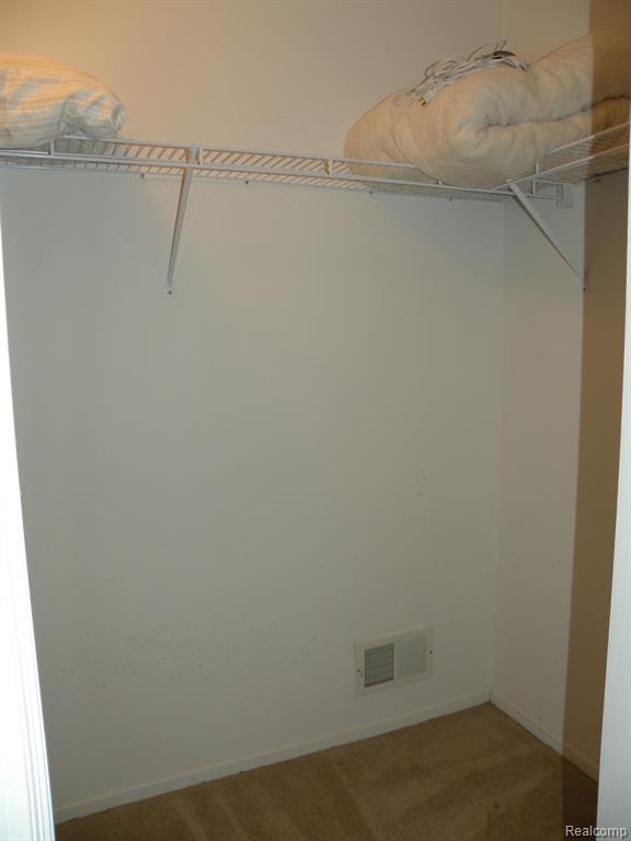 36564 DEERHURST Court, Westland, MI — Photo 21