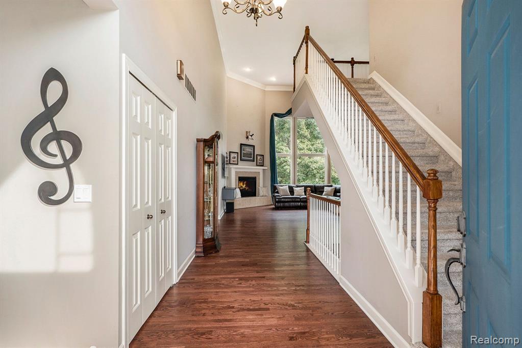 979 SUCHAVA Drive, White Lake, MI — Photo 5