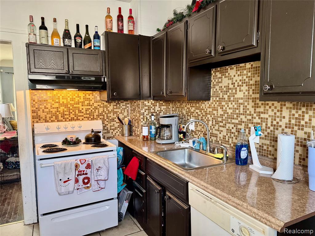 722 Kings Highway, Wyandotte, MI 48192 — Photo 5