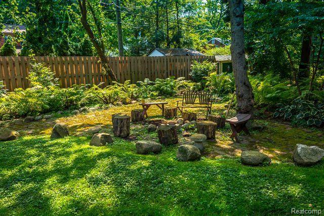 8642 HENDRIE Boulevard, Huntington Woods, MI — Photo 49