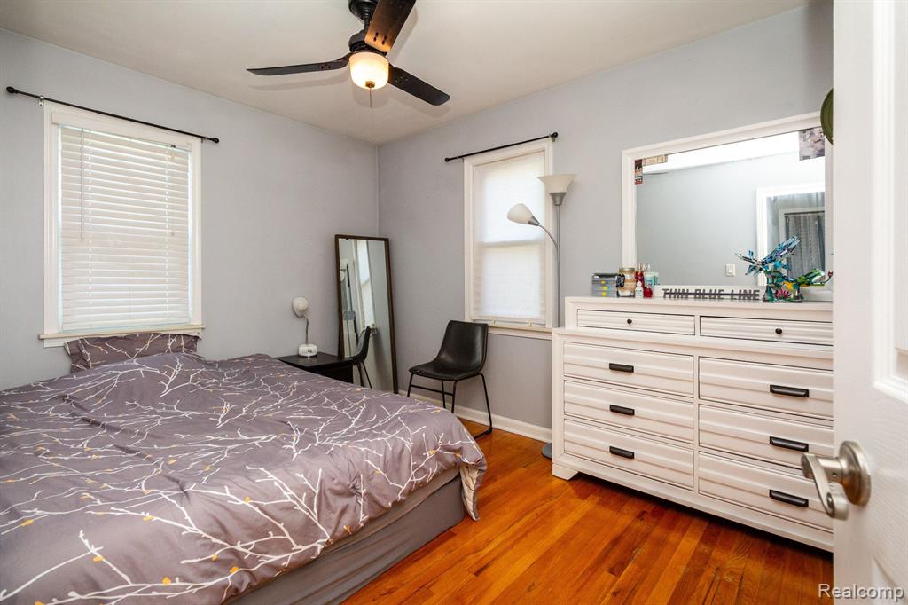 9732 LAURENCE Avenue, Allen Park, MI 48101 — Photo 18