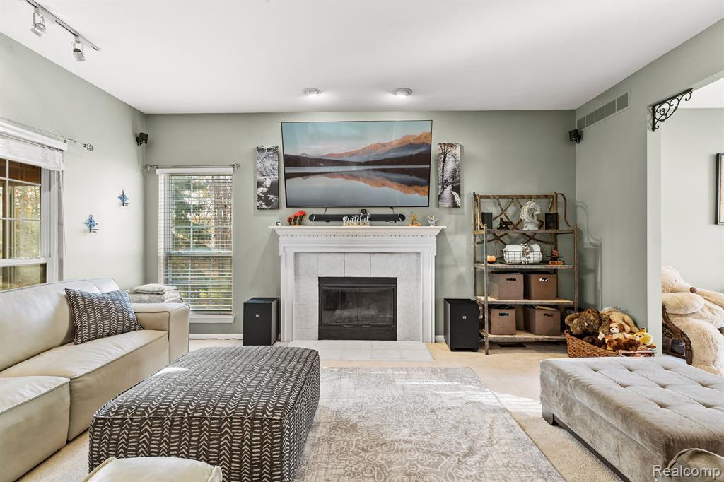 1095 APPALOOSA Court, South Lyon, MI 48178 — Photo 11