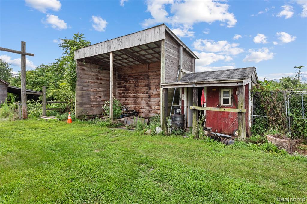 25245 Bell Road, New Boston, MI 48164 — Photo 9