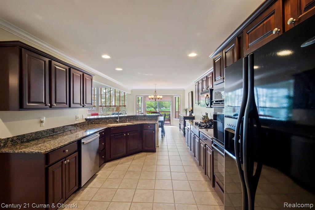49431 N GLACIER, Northville, MI 48168 — Photo 21