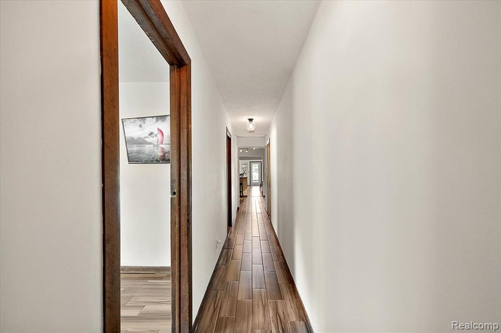 6930 Colony Drive, West Bloomfield, MI 48323 — Photo 18