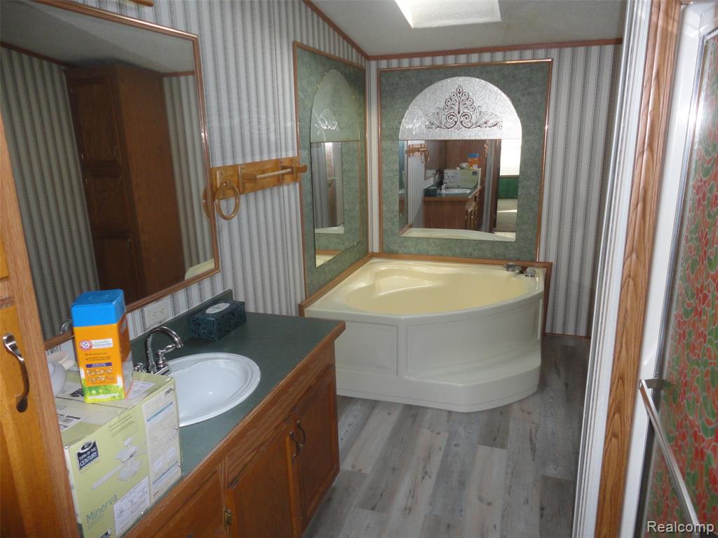 3862 Ryans Ridge, Monroe, MI 48161 — Photo 12