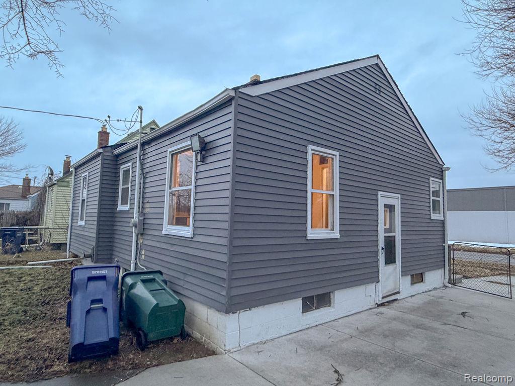 1836 Garfield Avenue, Lincoln Park, MI 48146 — Photo 17