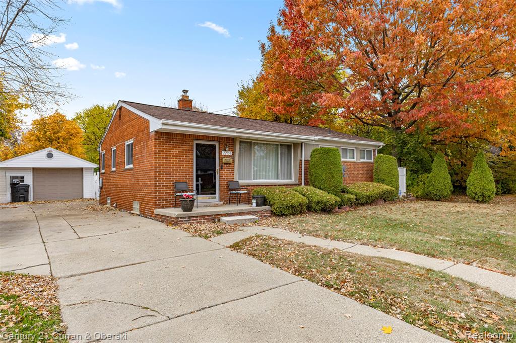 22151 Whitmore Street, Oak Park, MI 48237 — Photo 2