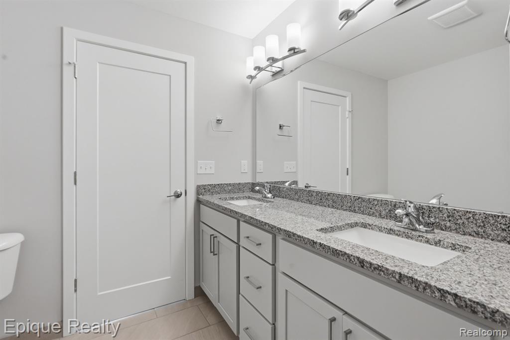 25558 Grandview Lane, 38, Novi, MI — Photo 24