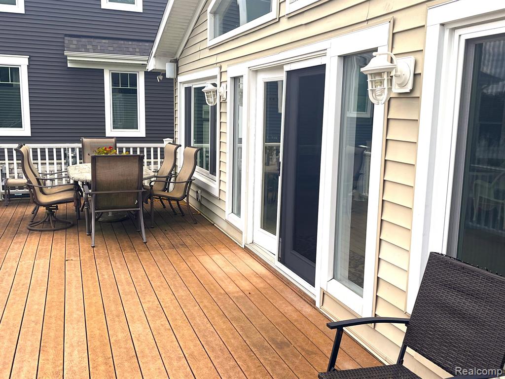 8480 CAROLS Drive, Brighton, MI 48114 — Photo 4