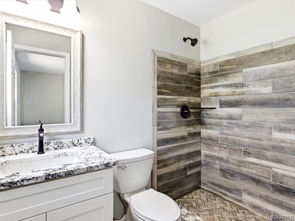 2971 Beach Road, Port Huron, MI 48060 — Photo 18