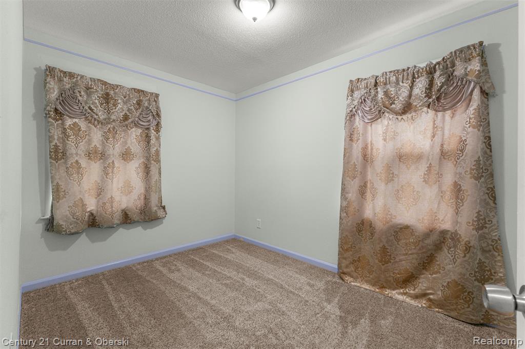 6631 Elm Street, Taylor, MI 48180 — Photo 13