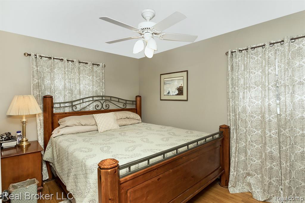 495 GLENN Court, Lake Orion, MI 48362 — Photo 13
