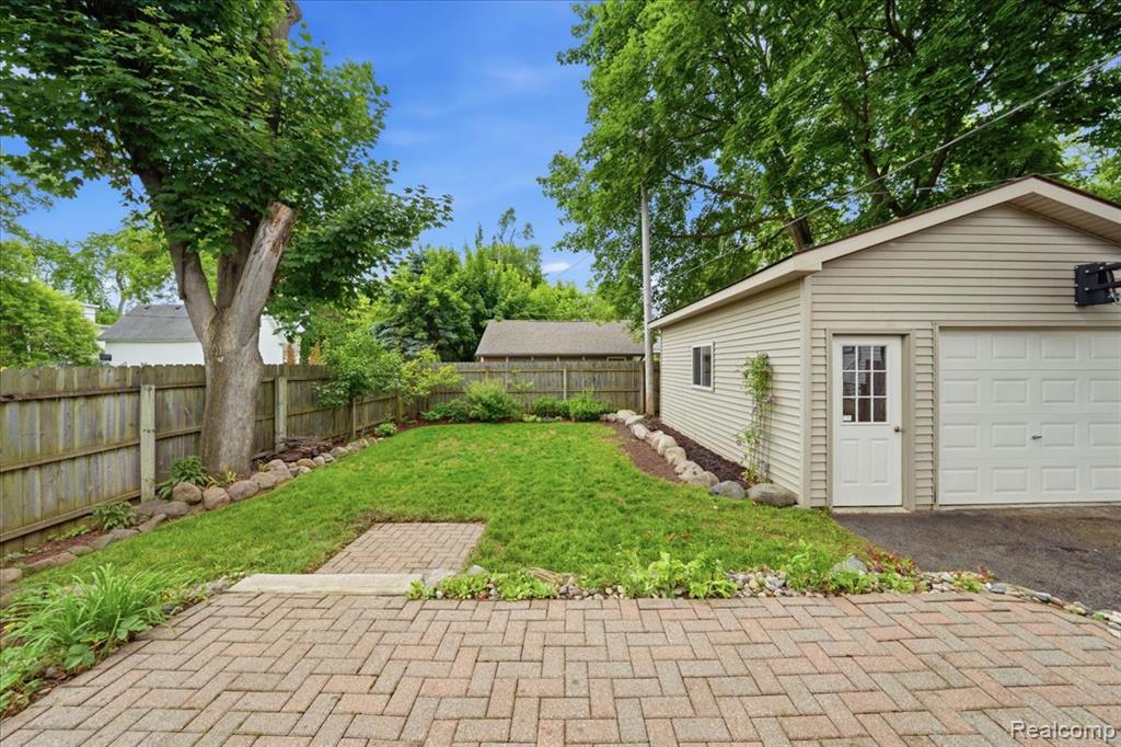 154 East Street, Oxford, MI 48371 — Photo 15