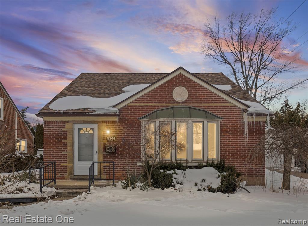 13344 Hart Avenue, Huntington Woods, MI — Photo 4