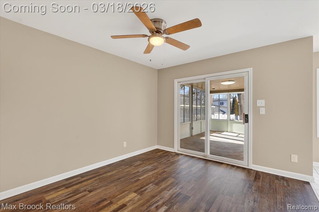 4414 Robinwood Avenue, Royal Oak, MI 48073 — Photo 11