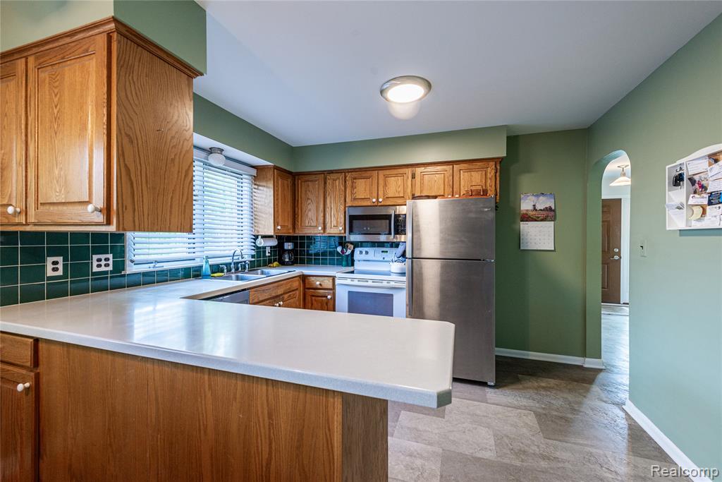 4220 Arlington Drive, Royal Oak, MI 48073 — Photo 3