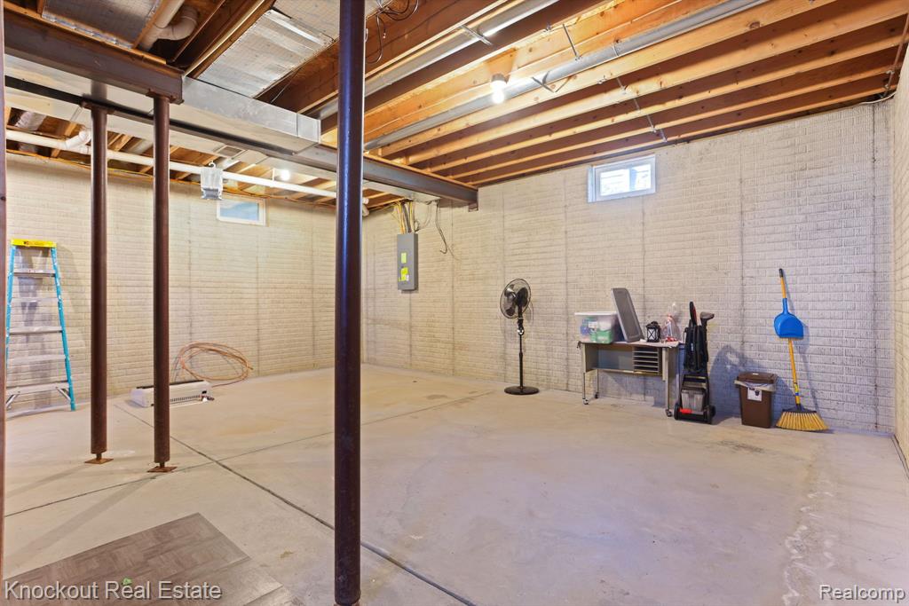 4270 MILL Street, North Branch, MI 48461 — Photo 30