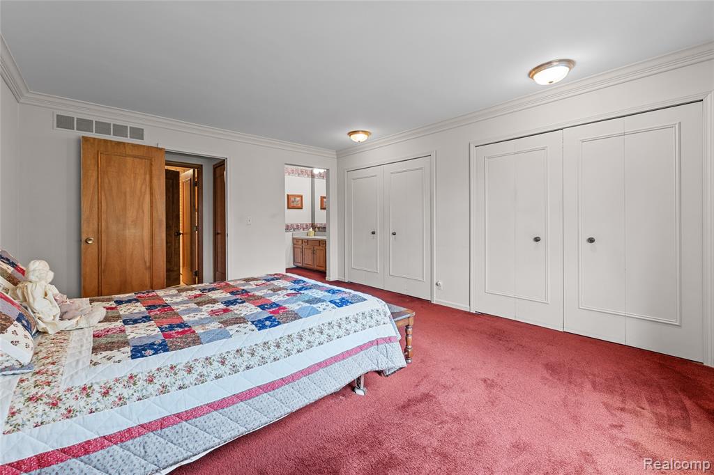 897 Augusta Drive, Rochester Hills, MI 48309 — Photo 33