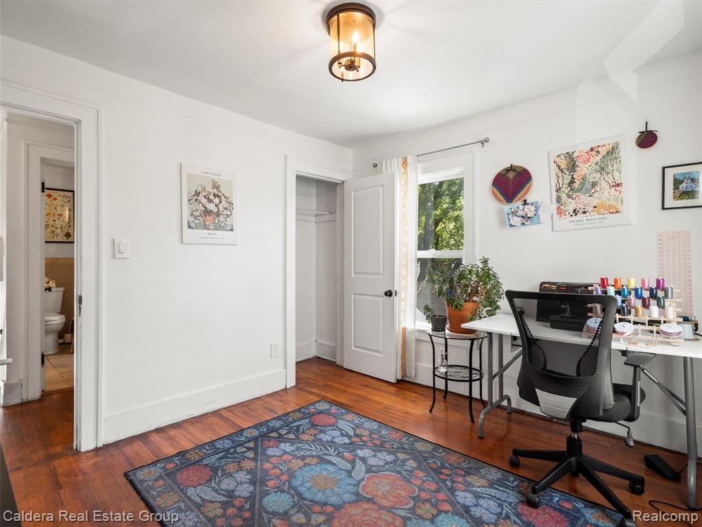 520 E Jarvis Avenue, Hazel Park, MI 48030 — Photo 17