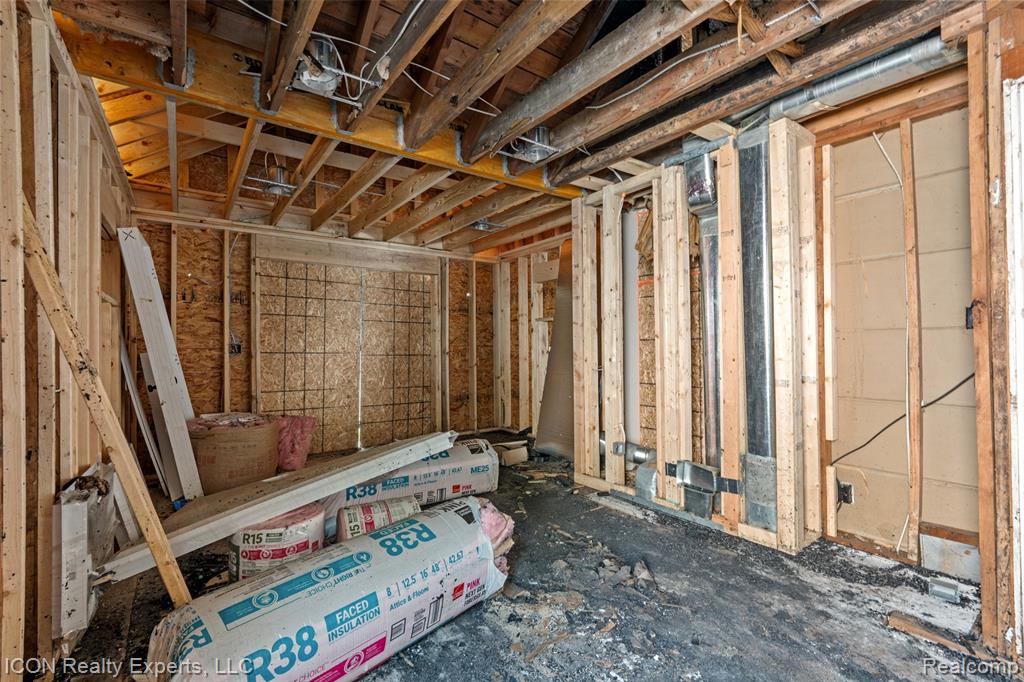 10810 Hart Avenue, Huntington Woods, MI — Photo 10
