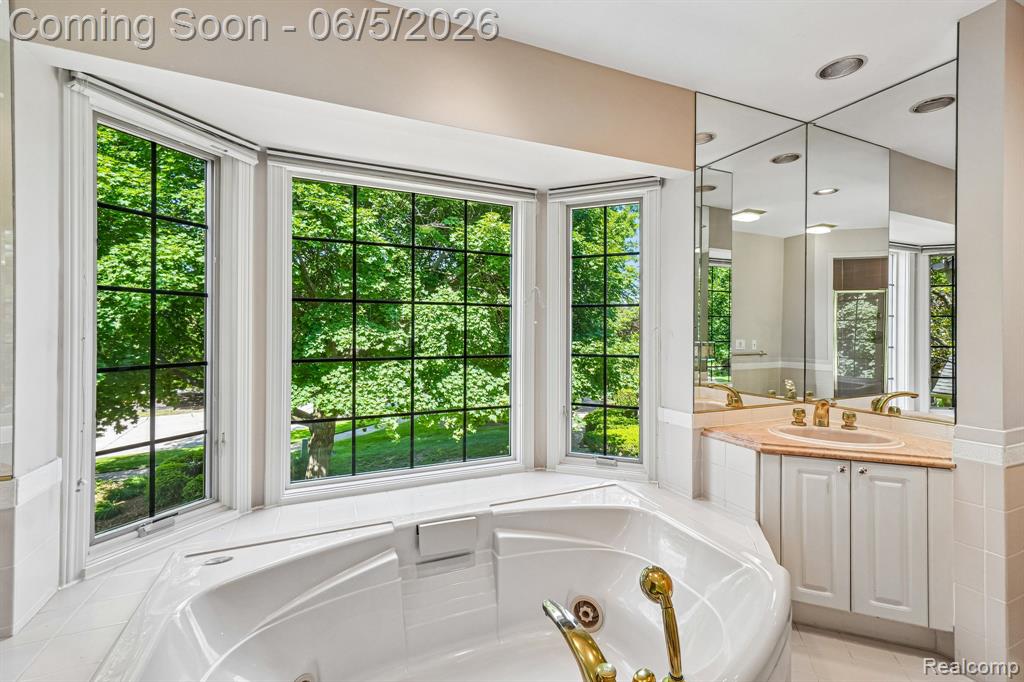 4523 Rivers Edge Drive, Troy, MI 48098 — Photo 44
