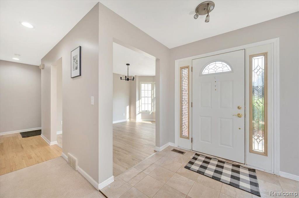 6081 LANAKE Lane, Imlay City, MI 48444 — Photo 5
