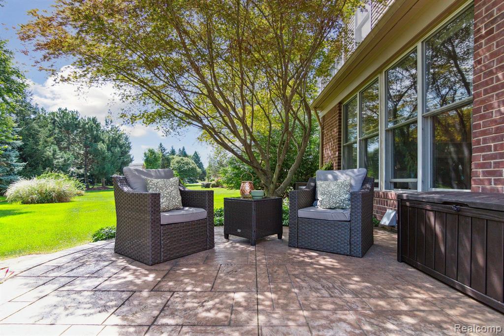 387 TORRINGTON Drive W, Canton, MI 48188 — Photo 54